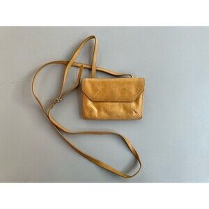 Hobo International Crossbody Wallet Bag Tan Leather